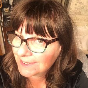 Meet your Posher, Anita